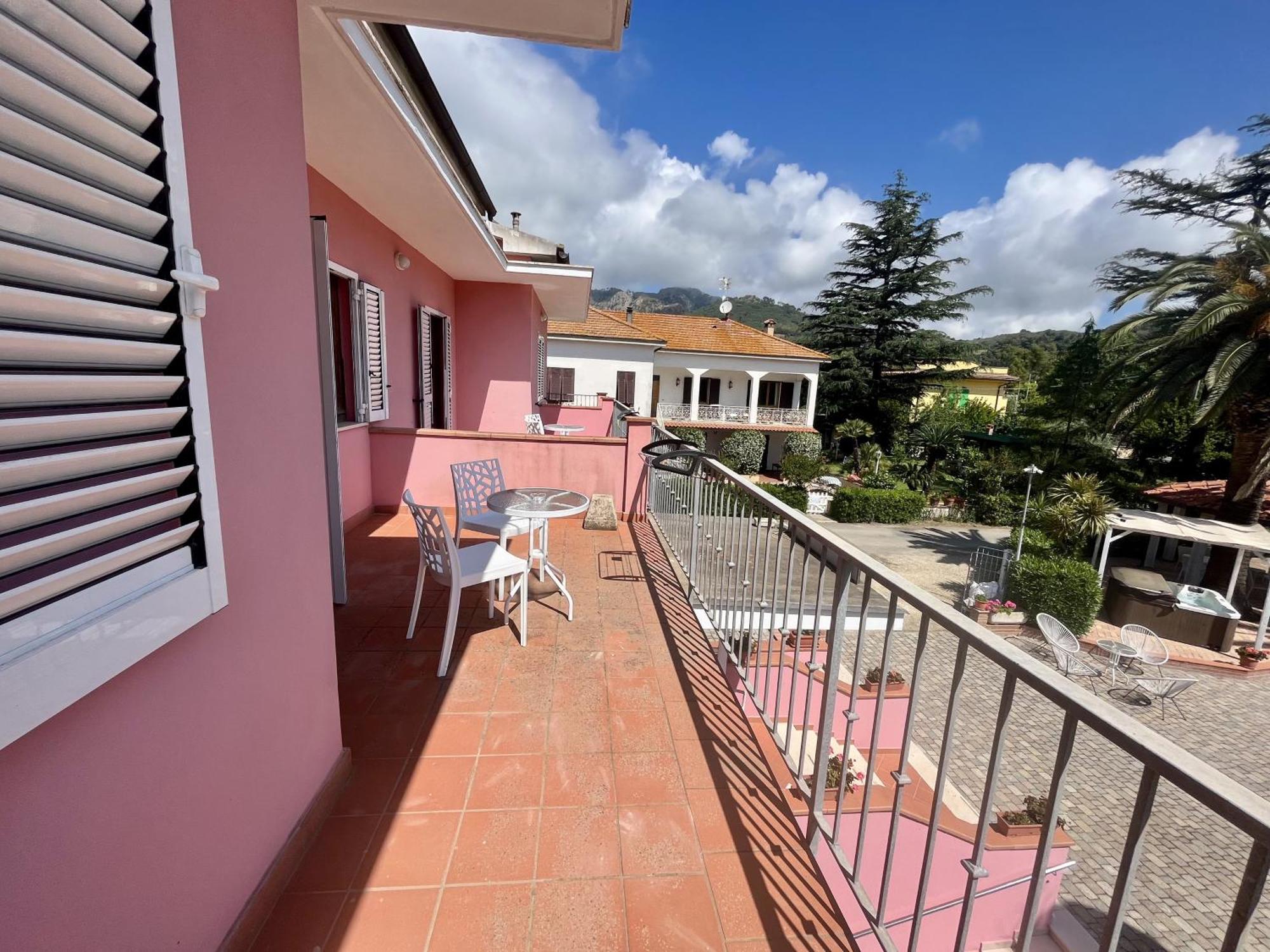 Rosa Hotel 3*