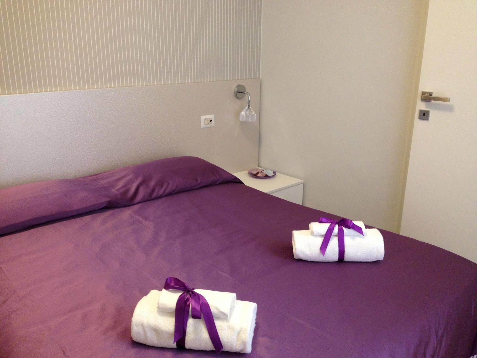 Rosa 3* Porto Azzurro