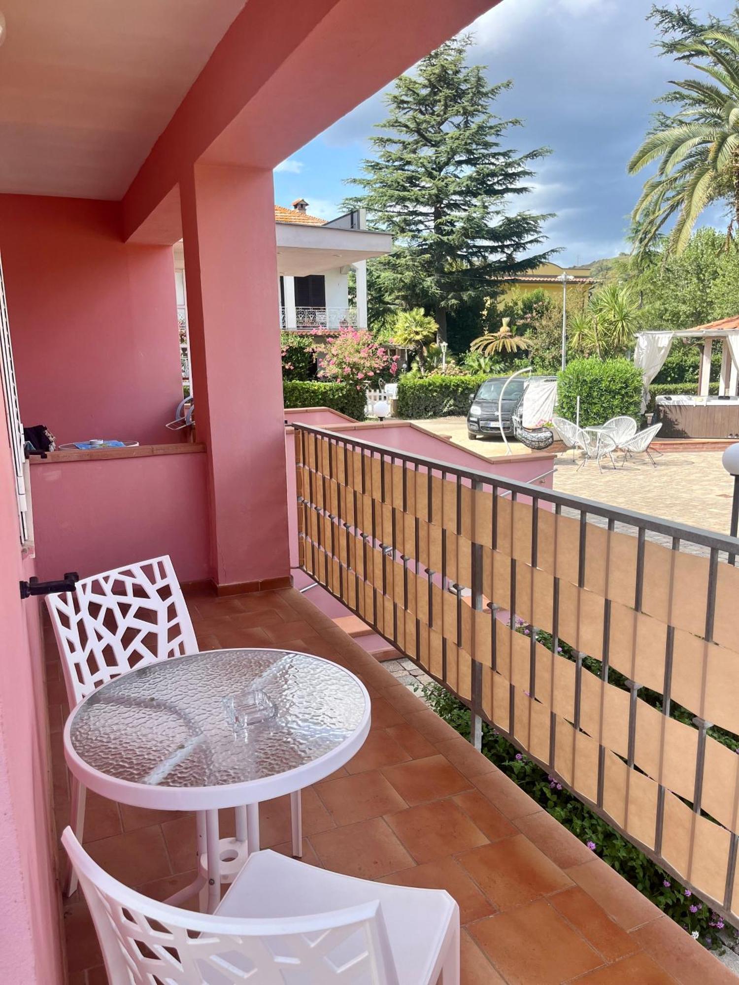 Rosa Hotel 3*